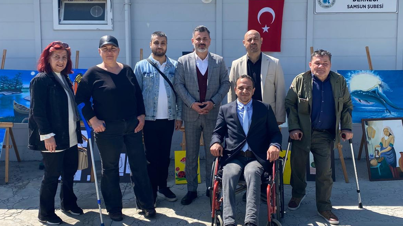 Samsun'da Engelliler Haftası'na: Resim Sergisiyle Farkındalık