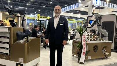 Robotlar Geleceği İstanbul'a Taşıdı: "İnsansı Robotlar" Ziyaretçileri Büyüledi!