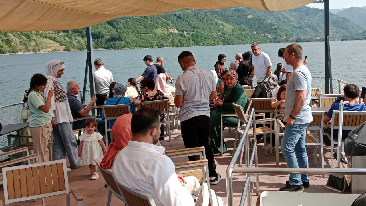Bayramda Samsun’da Gemi Turlarına Büyük İlgi
