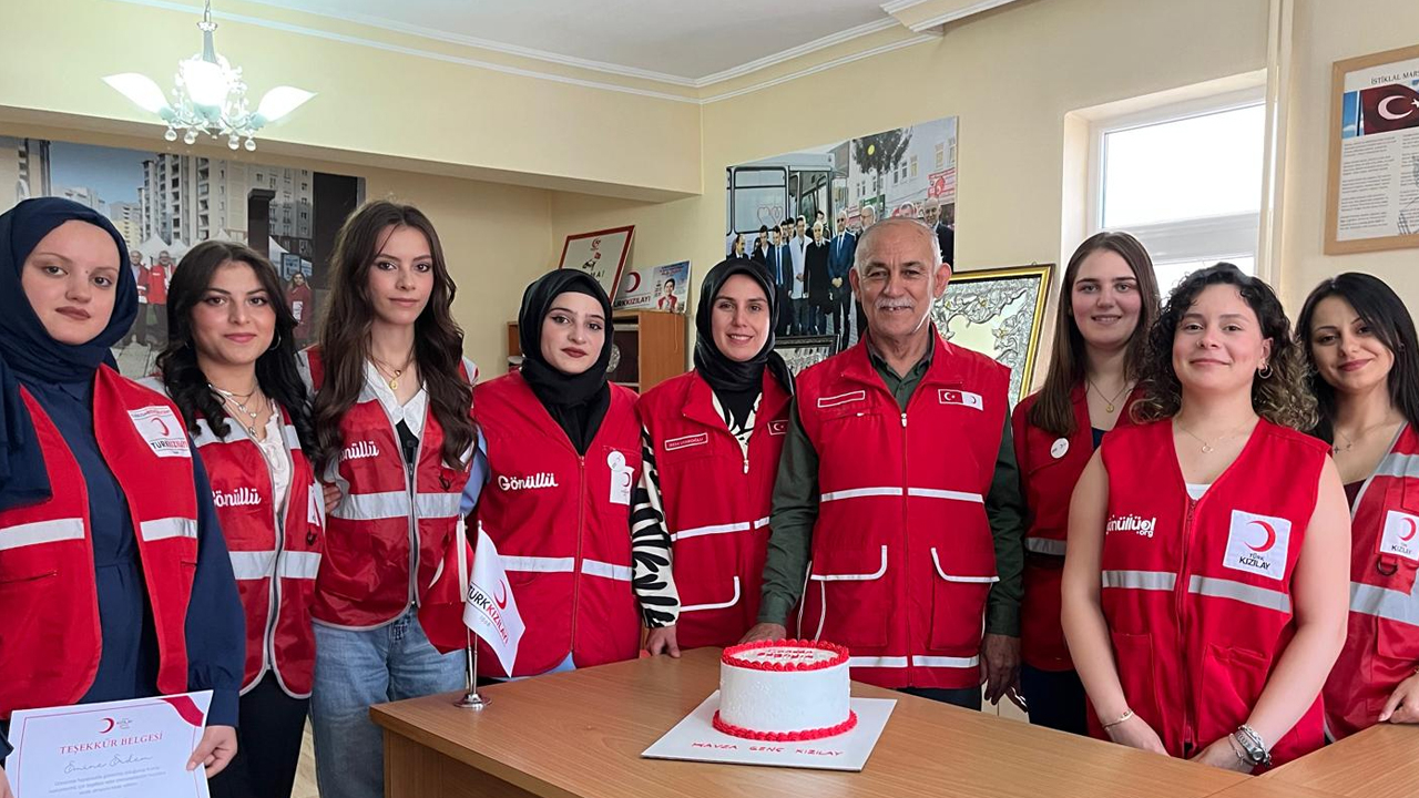Havza Genç Kızılay’dan Gönüllü Mezunlara Veda