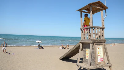 Samsun Sahillerinde Hayat Nöbeti: Büyükşehir’in Cankurtaranları 26 Kişiyi Kurtardı