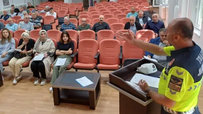 Havza’da Okul Servis Sürücüleri ve Rehber Personele Trafik Eğitimi Verildi
