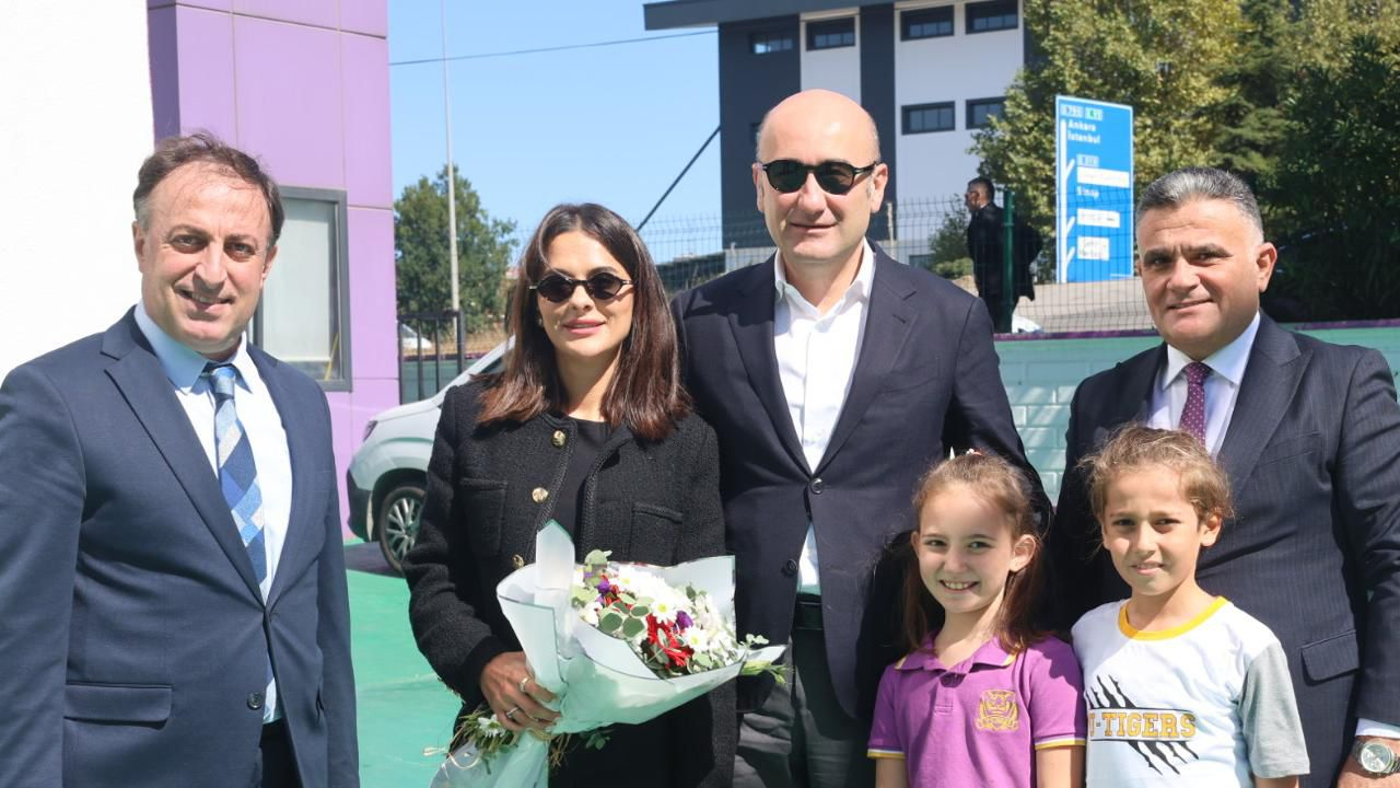 Hüseyin Yücel, Samsun Uğur Okulları'nı Ziyaret Etti