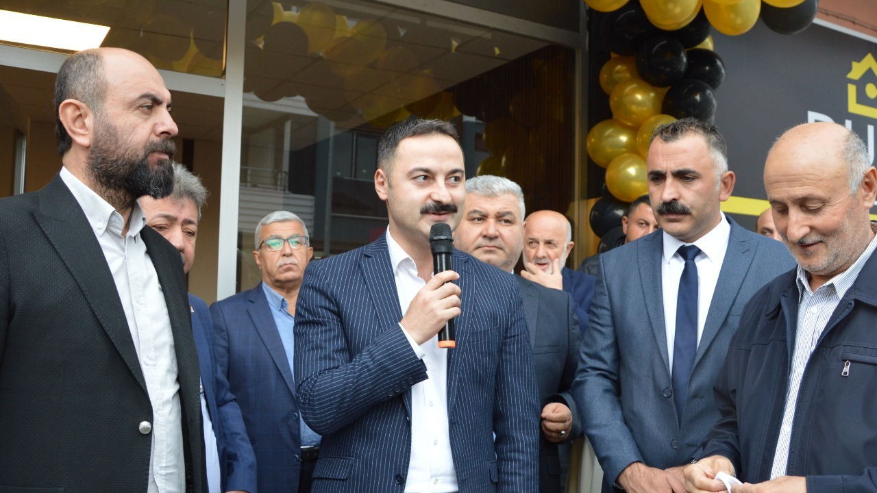 Havzalı muhtardan hem işyeri hem muhtarlık ofisi