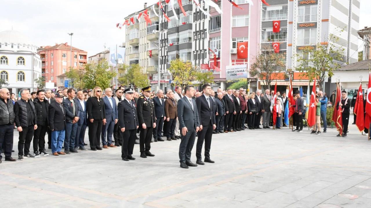 29 EKİM CUMHURİYET BAYRAMI ÇELENK SUNMA PROGRAMI YAPILDI