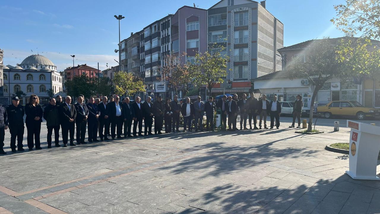 ALAÇAM’DA 19 EKİM MUHTARLAR GÜNÜ TÖRENLE KUTLANDI