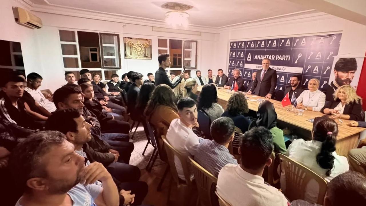 Anahtar Parti Bafra'da "Türkiye'nin Dört Bir Yanında Aynı Heyecanı Görüyoruz"