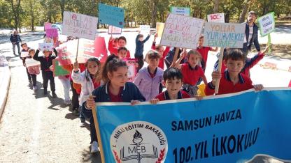 Havza’da 100. Yıl İlkokulu Öğrencileri Sağlıklı Yaşam İçin Yürüdü