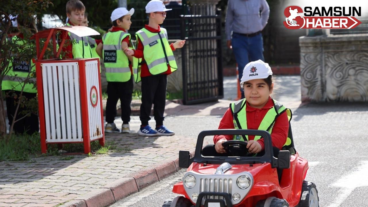 İlkadım’da Minikler Trafik Kurallarını Eğlenerek Öğreniyor