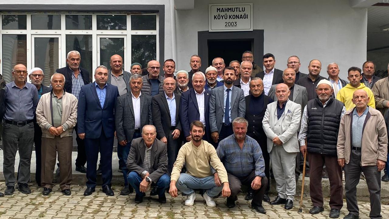 Kavak Belediye Başkanı Mahmutlu'da Cuma Namazında Cemaatle Buluştu