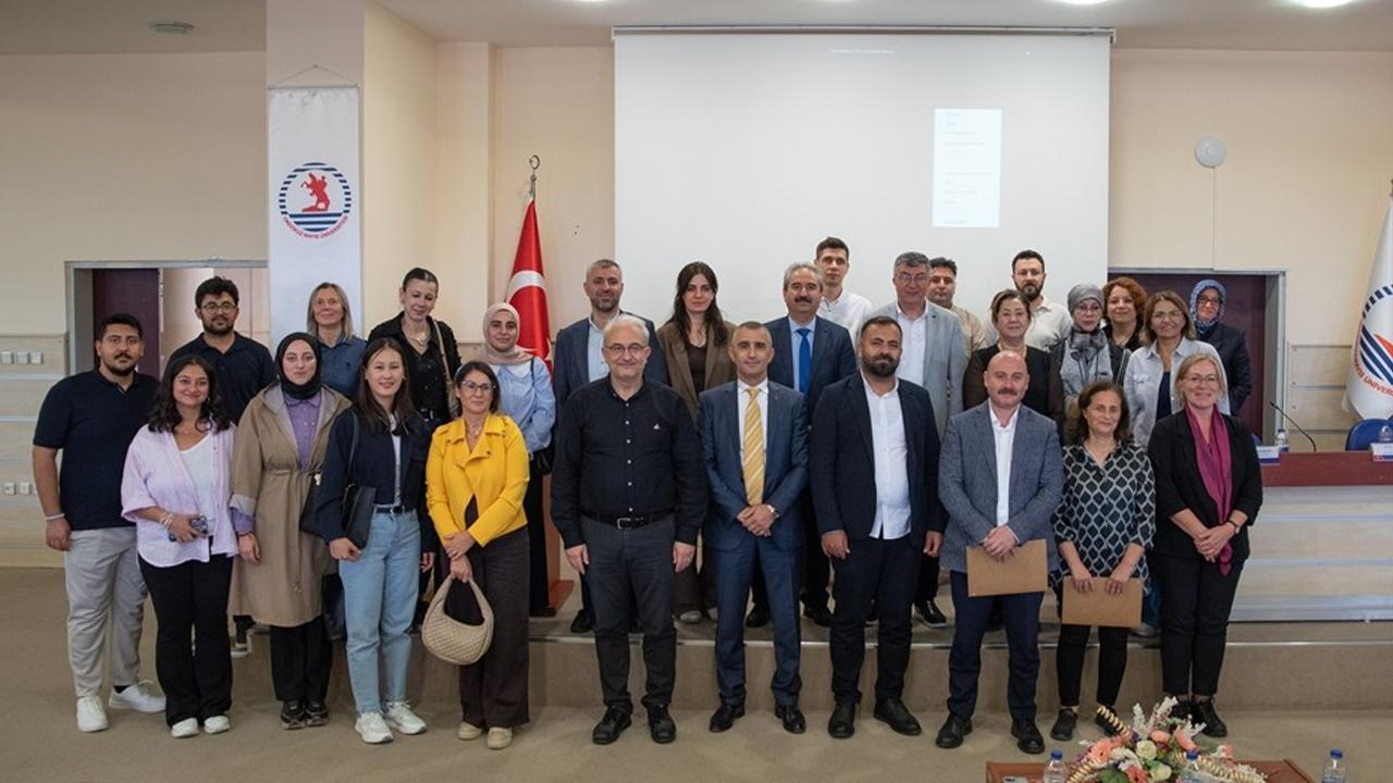 OMÜ&#039;de Elektronik Atık Zirvesi: &quot;Üniversiteler Öncü Olmalı&quot;