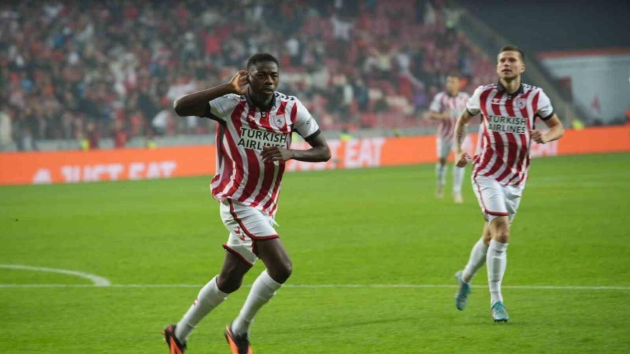 Samsunspor, Dinamo Kiev Karşısında Öne Geçti! | UEFA Konferans Ligi'nde Tarihi Anlar