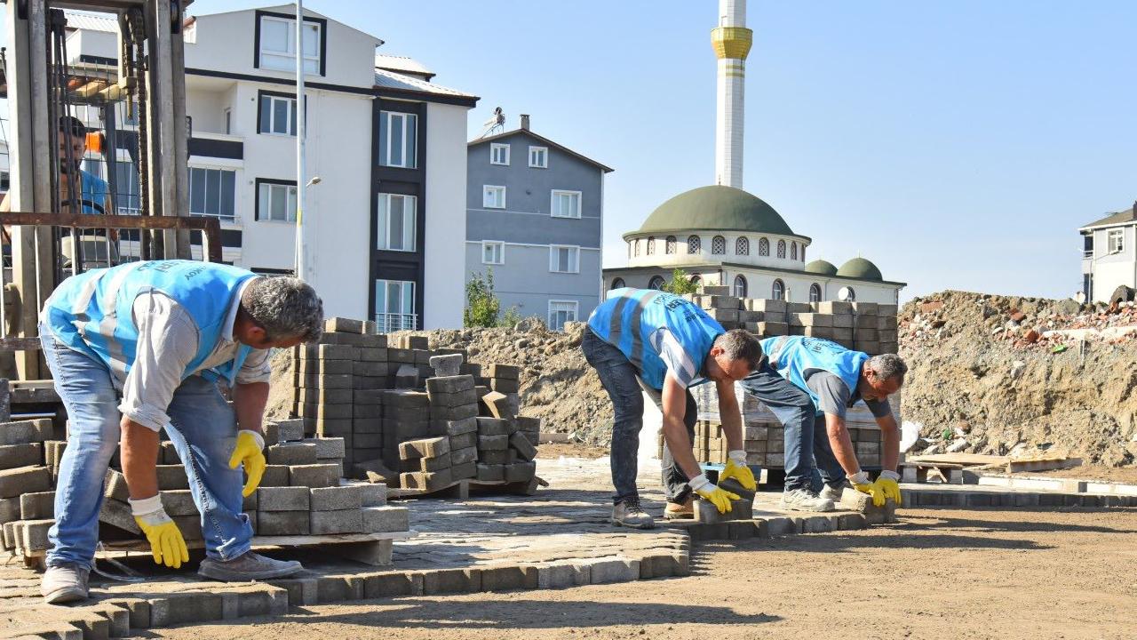 Tekkeköy'de Taş Parke Seferberliği: Selyeri Mahallesi Yolları Yenileniyor