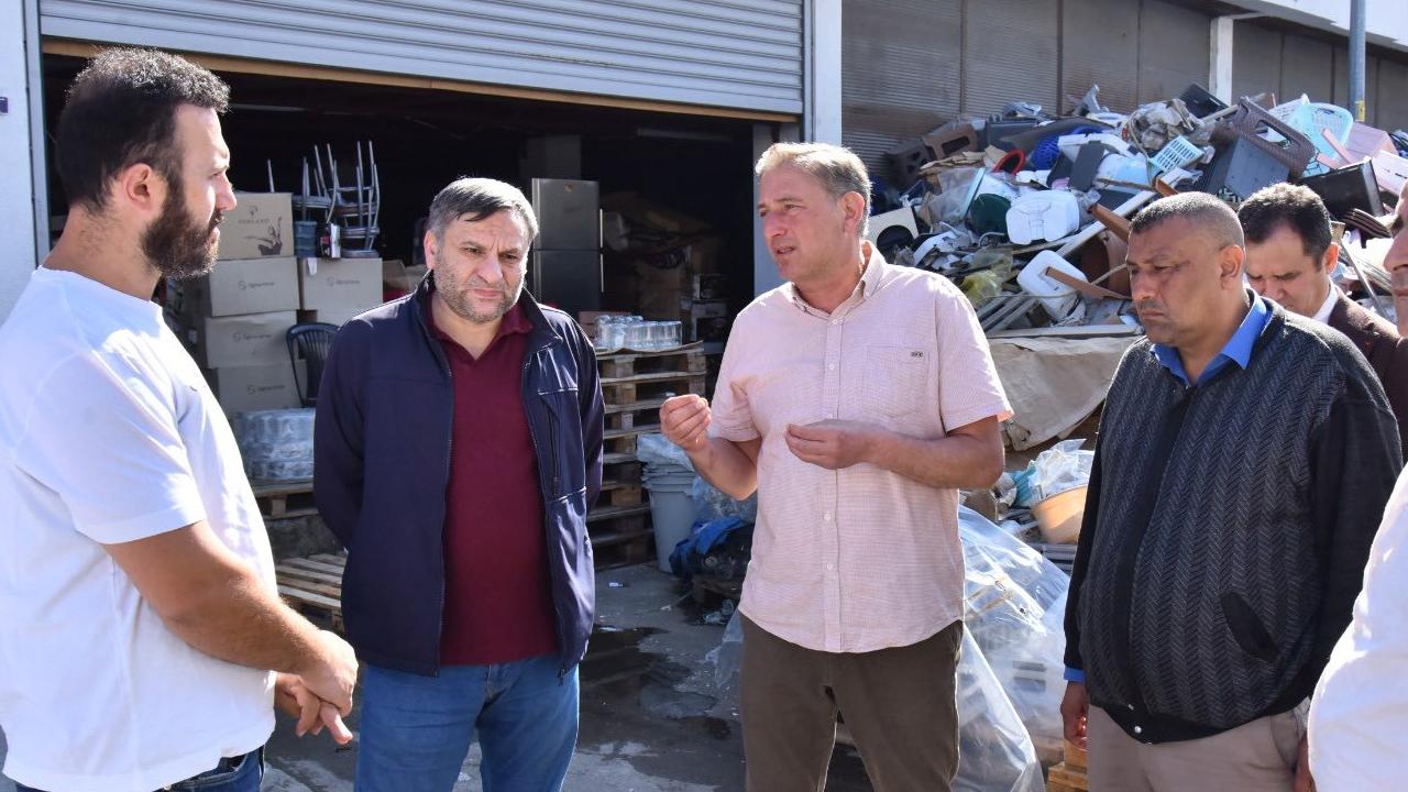 Tekkeköy'de Yol İşgali Denetimi: Acil Durum Geçişleri İçin Engel Kaldırıldı