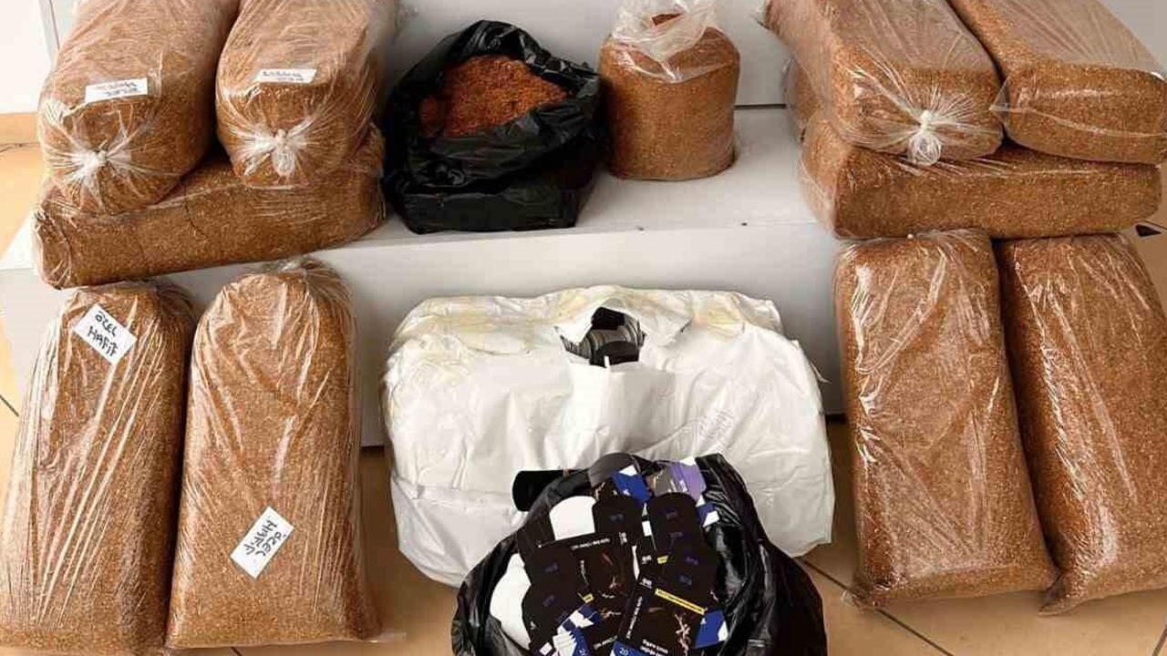 Terme'de 12 Bin Makaron ve 65 Kilo Tütün Ele Geçirildi