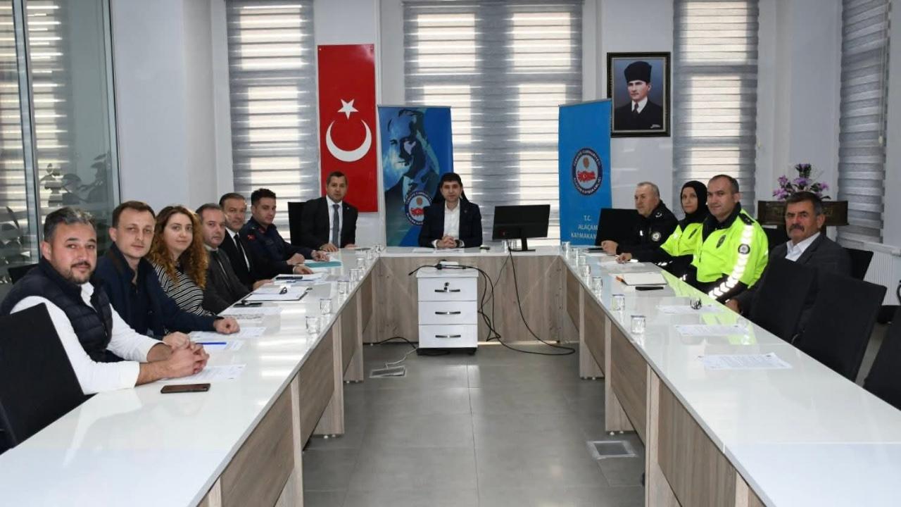 KIŞ MEVSİMİ TRAFİK TEDBİRLERİ TOPLANTISI YAPILDI