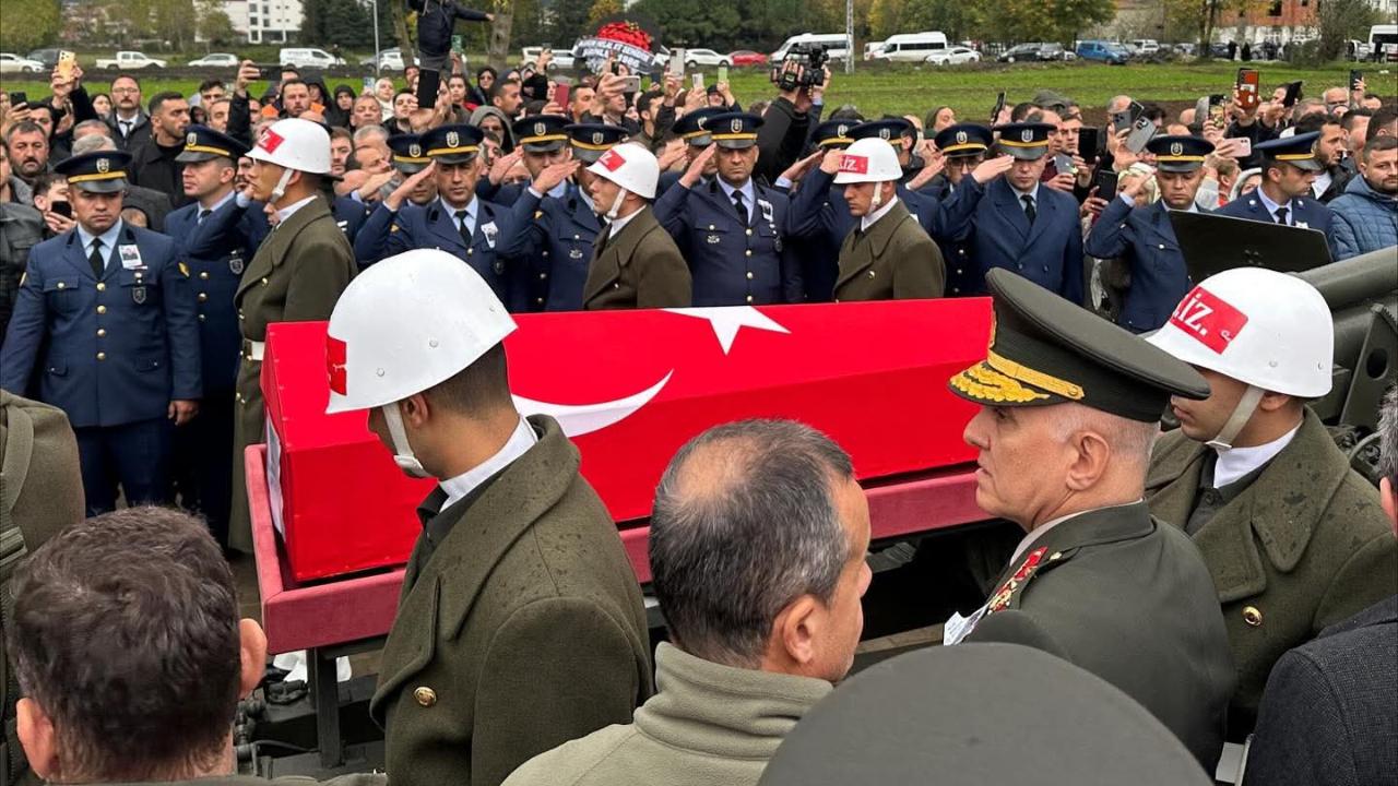 ŞEHİT HAVA UÇAK BAKIM ASTSUBAY ÜSTÇAVUŞ EMRE ALTIOK SON YOLCULUĞUNA UĞURLANDI