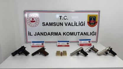 Vezirköprü'de Ruhsatsız Silah Operasyonu: 5 Gözaltı