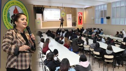 Samsunlu Gençlere Geleceğin Meslekleri Anlatıldı: Hedef Dijital!