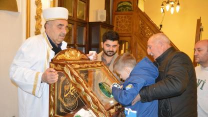 Havza'da Sakal-I Şerif Kadir Gecesi'nde Ziyarete Açıldı